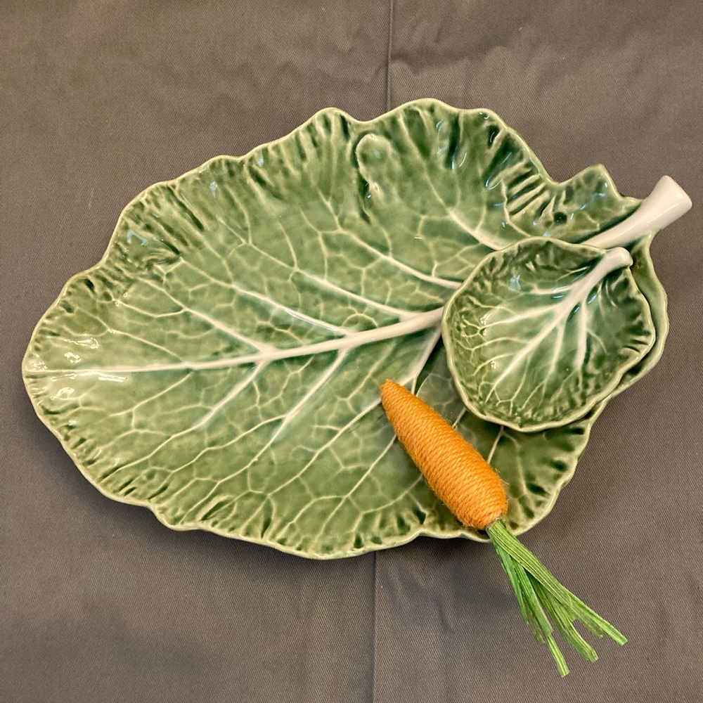 Bordallo Pinheiro Green Cabbage Leaf with attached bowl-Chip and Dip Plate